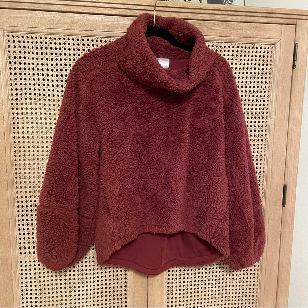 Lululemon XS/S Warm Restore Sherpa Pullover